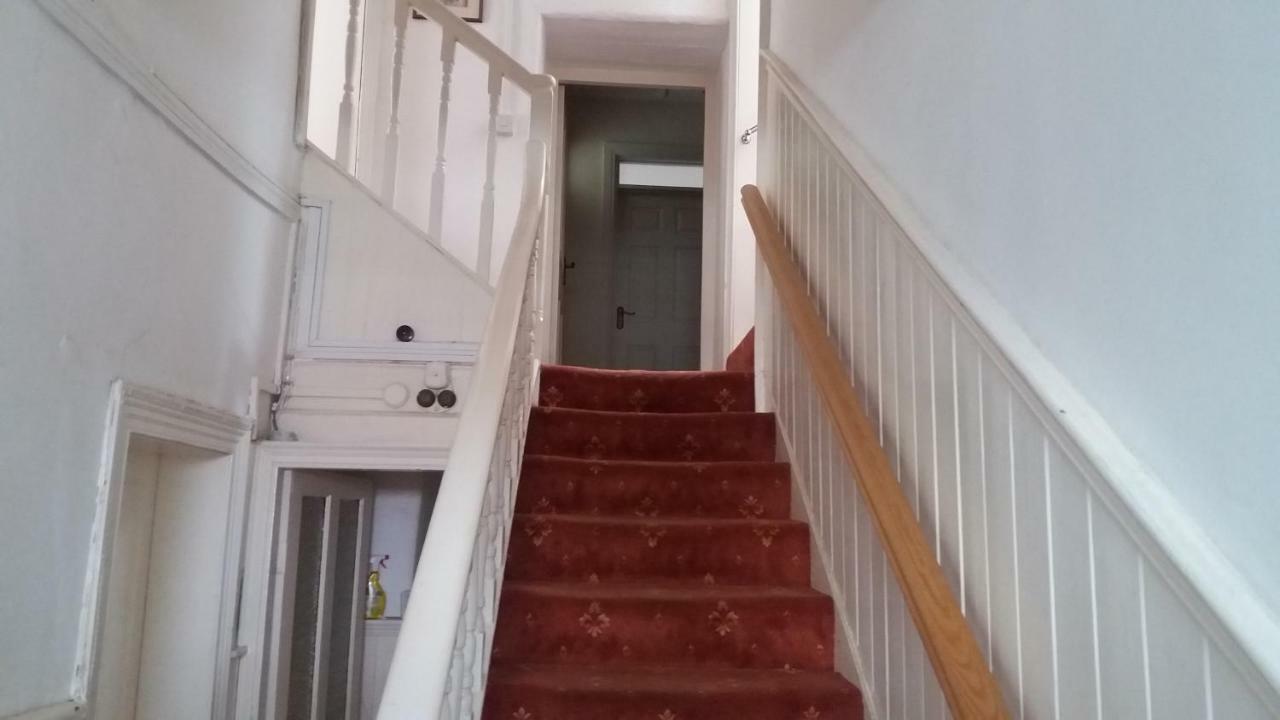 The Townhouse Lejlighed Claremorris Eksteriør billede